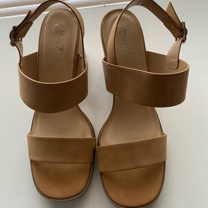 Y-knot chestnut came double strap sandal heels, new without box